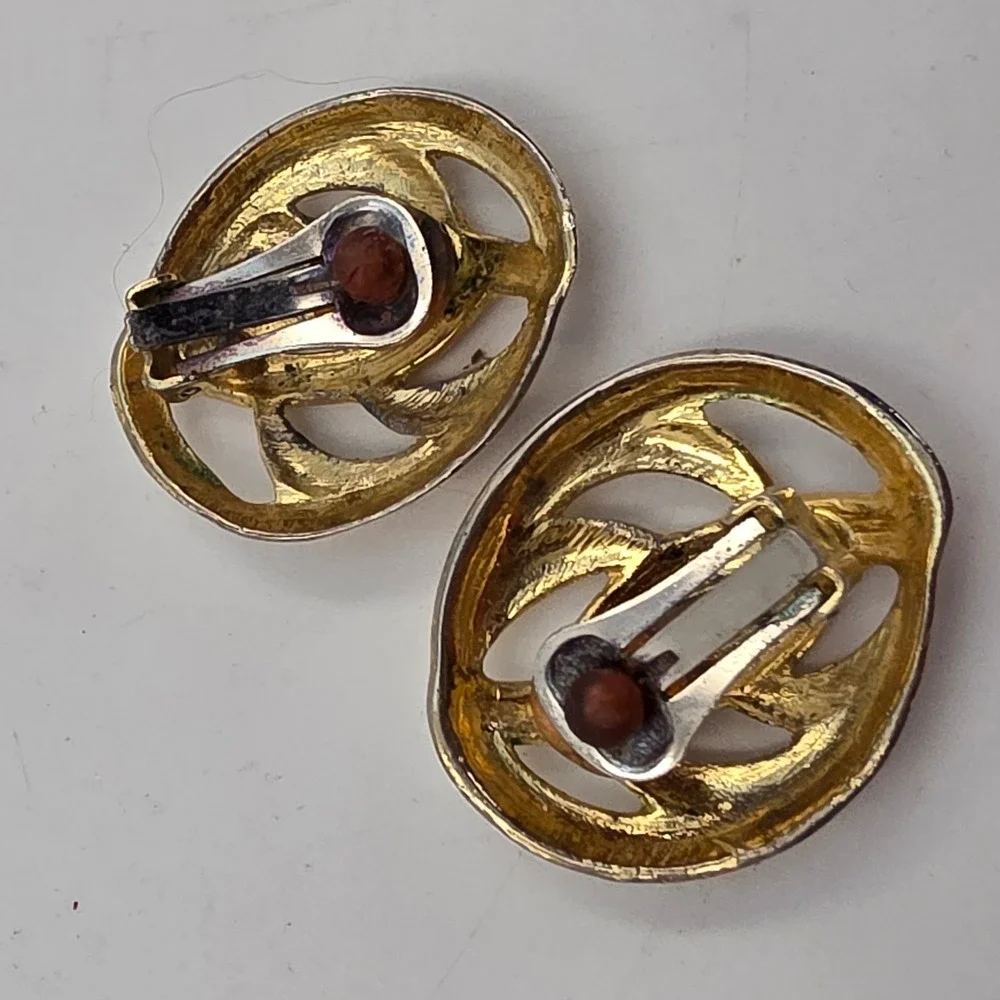 Vintage Gold Tone Abstract Openwork Oval Clip On Earrings Statement Jewelry